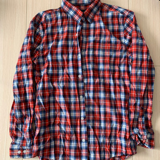 赤チェックシャツ