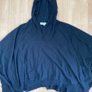 100%woolのポンチョ