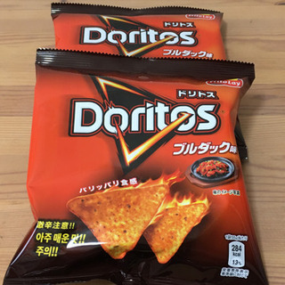 フリトレー　ドリトス　ブルダック味