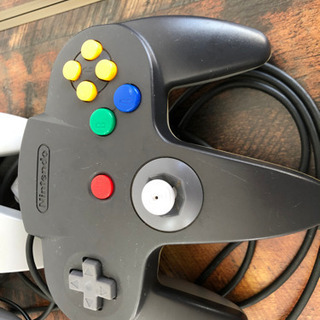 NINTENDO64本体、コントローラー×2点　セットの画像
