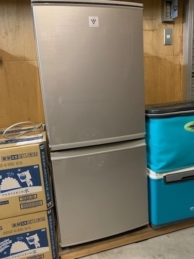 引き取りのできる方限定です。