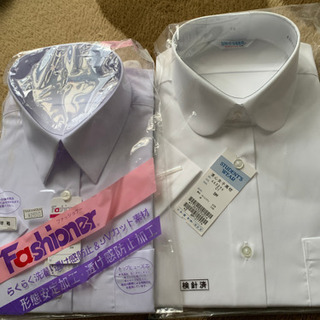 学校のシャツです