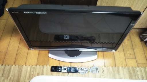 SHARP   アクオス　　LC-32DX3　　中古
