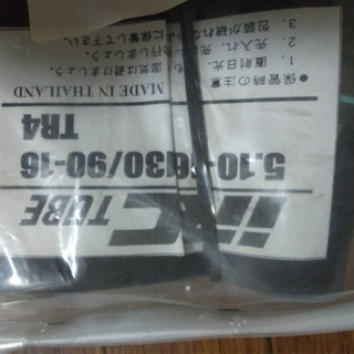 バイクタイヤ　チューブ付き　新品未使用の画像