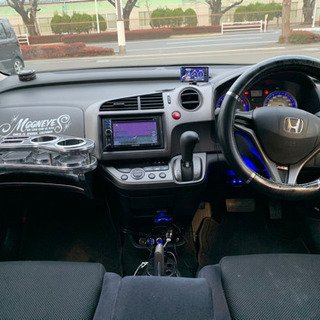 ホンダストリームrn8 (rsz) 車検r3 (4月)の画像