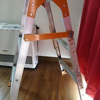 脚立の画像