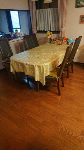 最終値下げカリモクダイニングセット6脚。