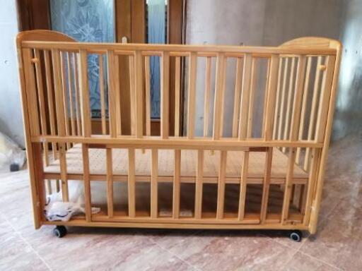 可動式ベビーベッド