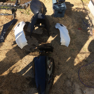 ライブディオZX外装の画像