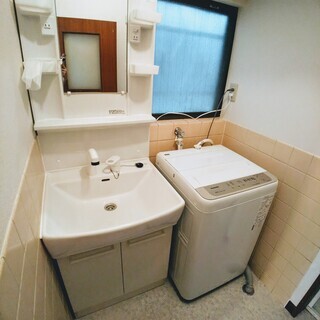 ＜初期費用０円！11月30日まで＞横浜弘明寺・こじんまり全４部屋の女性専用シェアハウス！お米食べ放題付いてます！ - 不動産