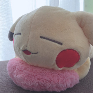 ピカチュウ きみにむちゅう ぬいぐるみの画像