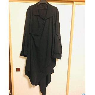 Yohji yamamoto femme 変形ドレープコートの画像