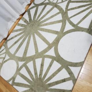 【三軒茶屋】大きめのラグ※ホットカーペット付けますの画像