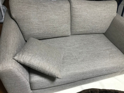 未使用に近いソファー