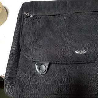 TUMIビジネスバッグですの画像