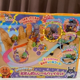 アンパンマンタウンのバイキン城ハウス売ります