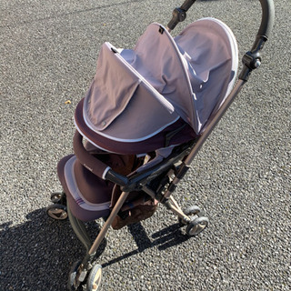 コンビのAB兼用ベビーカーの画像
