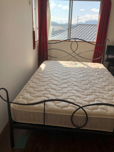 ダブルベッド【美品❗️】