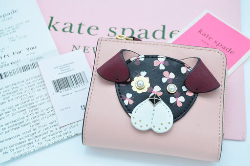 送料無料❤️新品未使用❤️Kate Spade ケイトスペード 二つ折り財布❤️ #B021