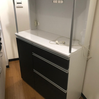 食器棚‼️綺麗なのでまだまだ活躍してくれます❗️の画像