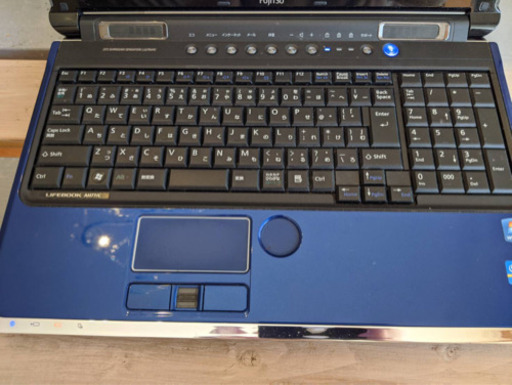 パソコン　富士通 FUJITSU FMVA77CL [LIFEBOOK AH77/Cシリーズ 15.6型ワイド液晶/HDD750GB/