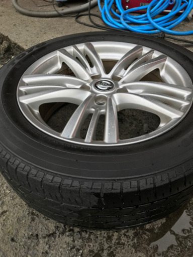 v36スカイライン純正ホイール、タイヤ付き
