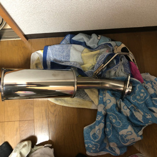 定価30500円の中間マフラーですの画像