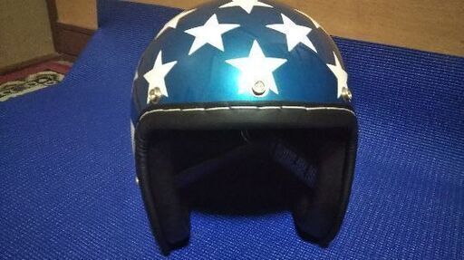 映画「イージーライダー」 キャプテンアメリカ レプリカのヘルメット売ります。