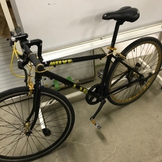 クロスバイク 700c 自転車 シマノ7段変速 軽量 アルミフレ...