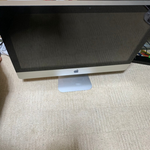 iMac 21.5-inch Mid 2011【キーボード&マウス&おまけ付き】