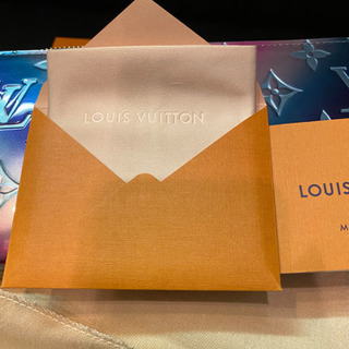 【新品未使用】限定　完売品　ルイヴィトン　バレンタイン限定　グラデーション　ジッピー　2019の画像