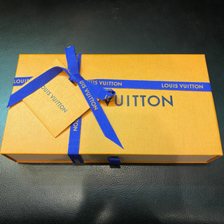 【新品未使用】限定　完売品　ルイヴィトン　バレンタイン限定　グラデーション　ジッピー　2019の画像