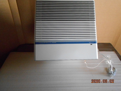 空気清浄機器　ロスナイ換気扇　壁用