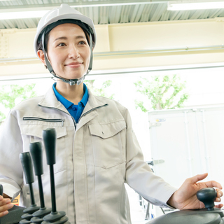 人気の日勤帯☆キレイな倉庫で働ける！カンタン仕分けフォークマン♪...