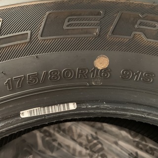 新型ジムニー(JB64)　新車取り外しタイヤ４本セット　175/80R16の画像