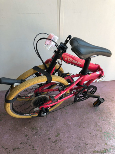 ⚫️⚫️ ⬛️⬛️⬛︎ルイガノ、5万円 、折り畳み自転車、８段変速、ショッキングピンク、極美品