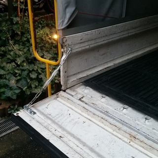 くまちゃんレンタカー！！　軽トラック（幌車）貸渡します。 − 大阪府