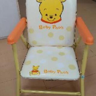 プーさんのキッズチェアの画像