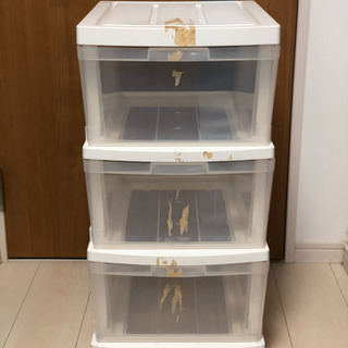 プラスチックドロア