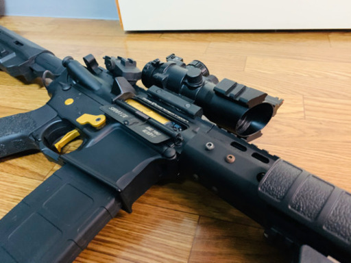 メーカーは　APS boar 電動ガン