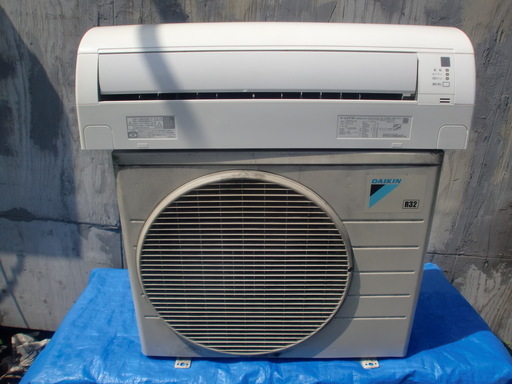 ダイキン　F28VTES-W ダイキンクーラー　12畳用2.8キロ　2018年製