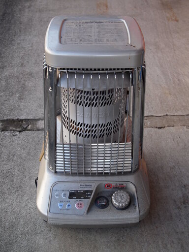 ダイニチ　業務用　ブルーヒーター　開放式石油ストーブ　２５畳　ＦＭ-102Ｆ　２００３年
