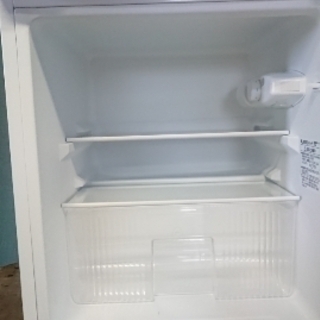 高年式/美品 2016年製 ヤマダ電機モデル ハーブリラックス/HERB Relax 2ドア 冷蔵庫 「YRZ-C09B 」定格容量90Ｌの画像