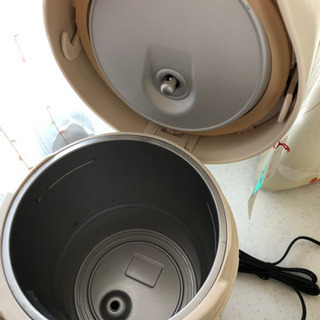 象印　電気ポットの画像