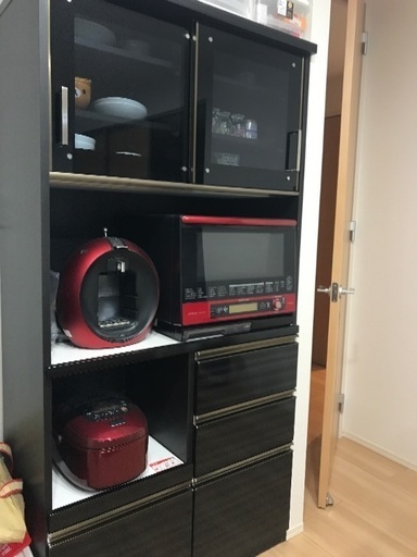 お取引終了使用期間1年未満美品。レンジボード　食器棚　キッチン収納