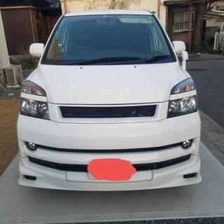 18年式60系ヴォクシー後期
