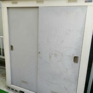 物置【引取可能な方のみ】