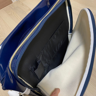 asics エナメルバッグの画像