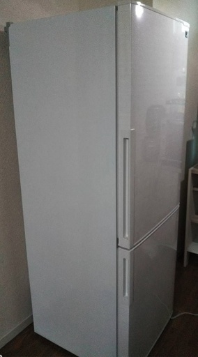 2018年製　美品の冷蔵庫　271L　SHARP　SJ-PD27D
