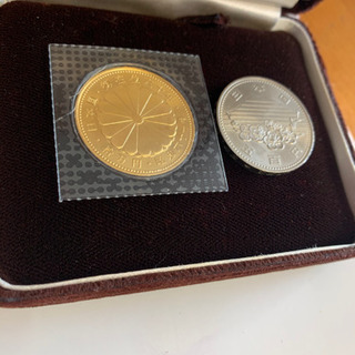 天皇陛下御在位60年記念10万円金貨